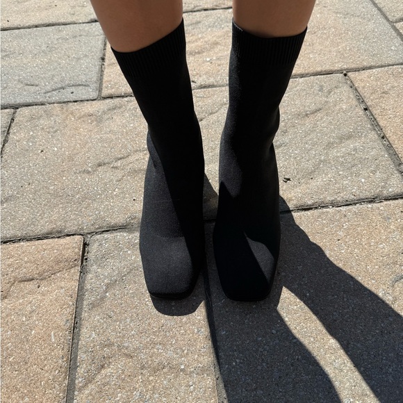 Aldo Black Ankle Boots - Picture 2 of 4